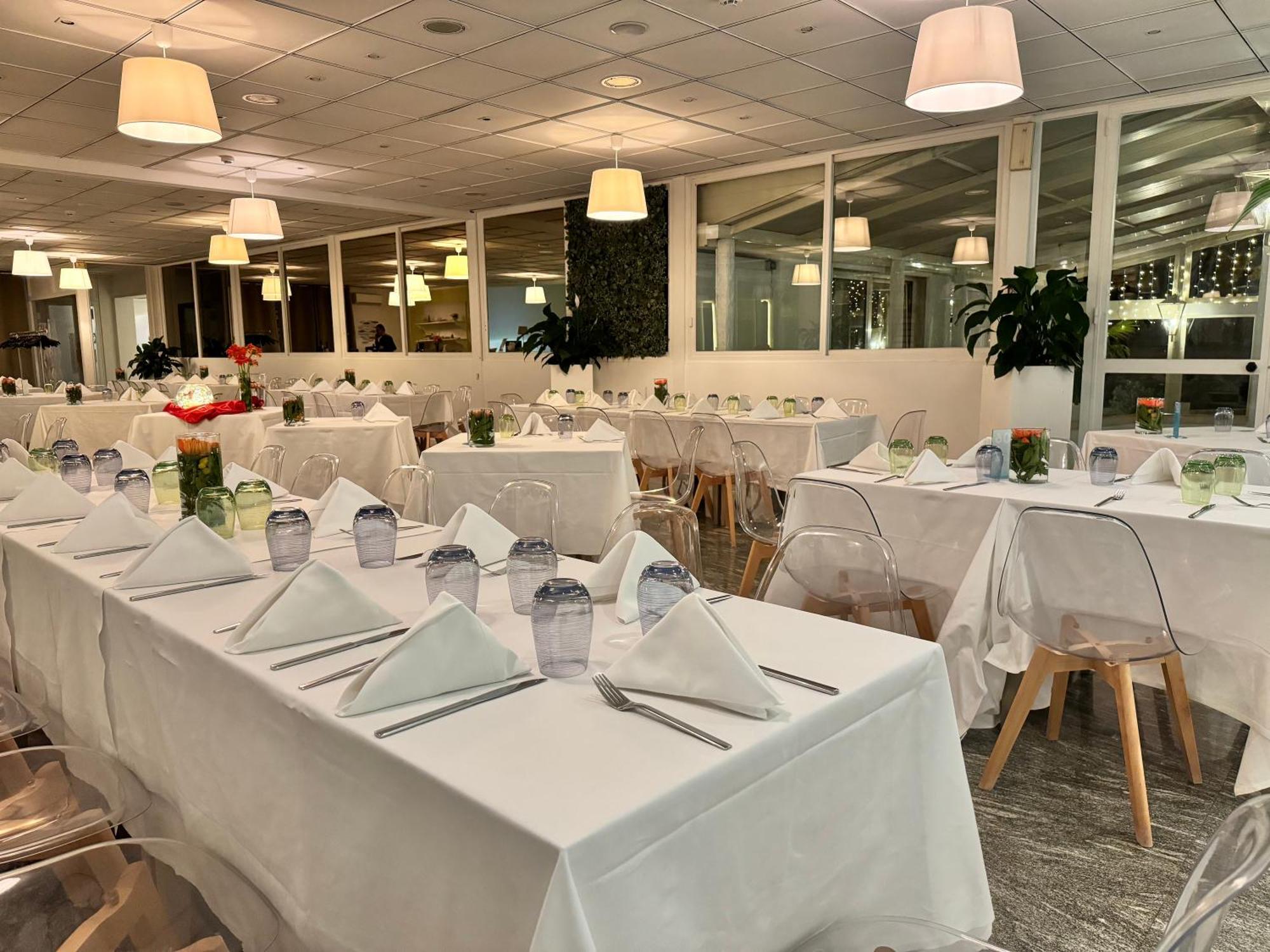Hotel Riva Del Sole Giovinazzo Bagian luar foto