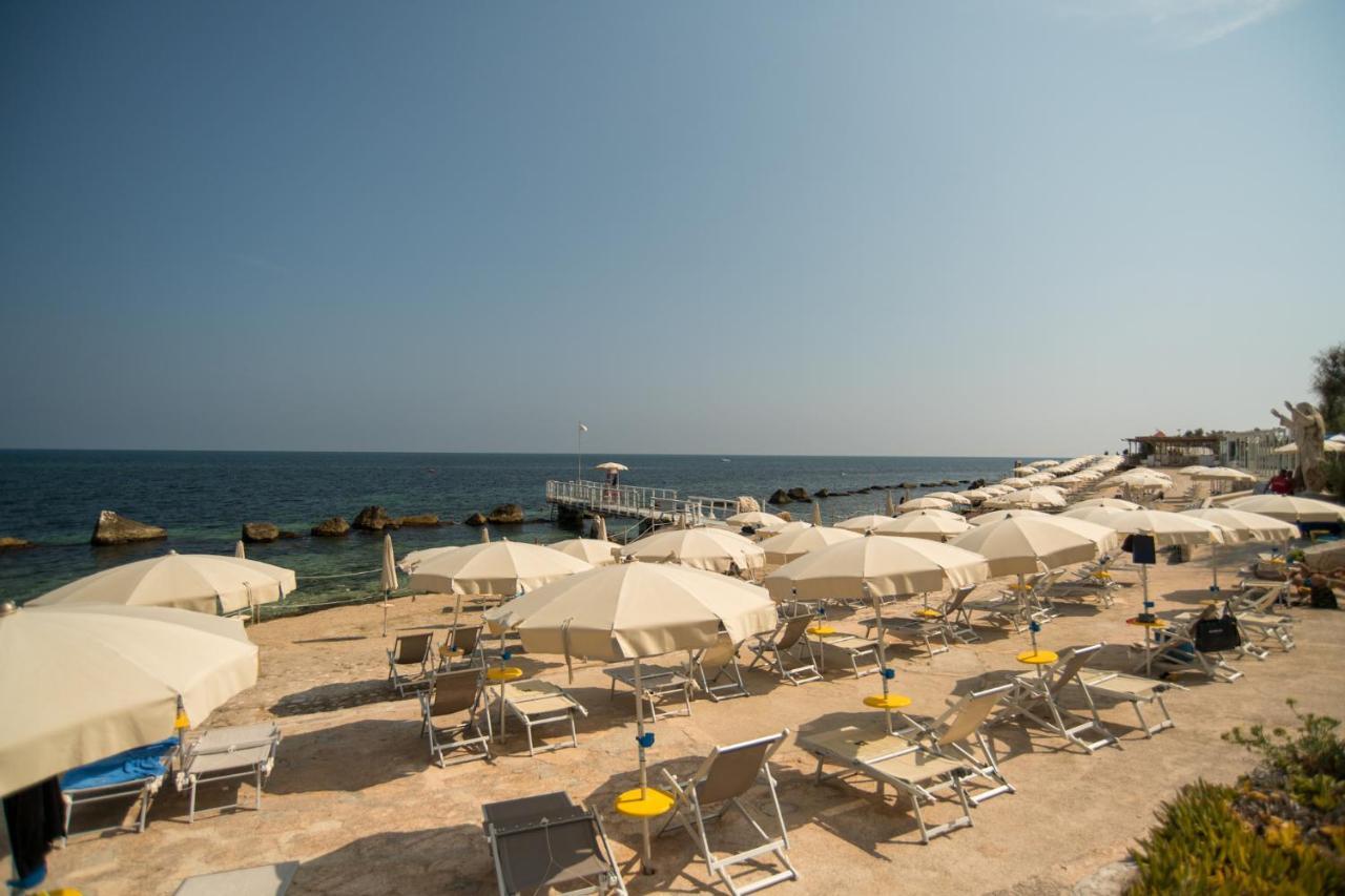 Hotel Riva Del Sole Giovinazzo Bagian luar foto
